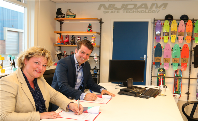 persbericht-schreuders-sport-ondertekent-nieuwe-samenwerking-met-avres